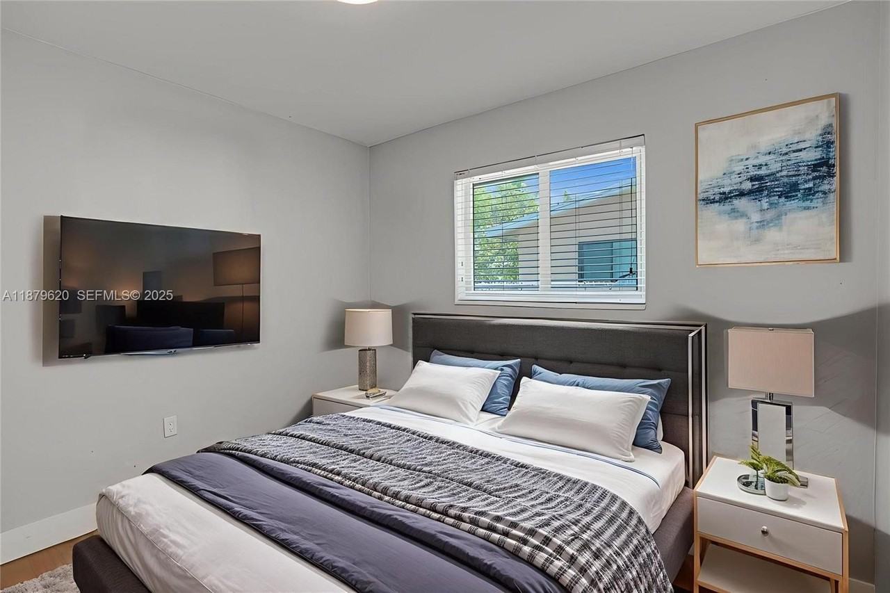 16000 N Miami Ave - Photo 6 of 46