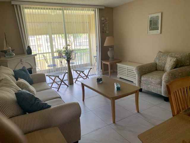 6021 Nw 61st Ave #208 - Photo 4 of 8