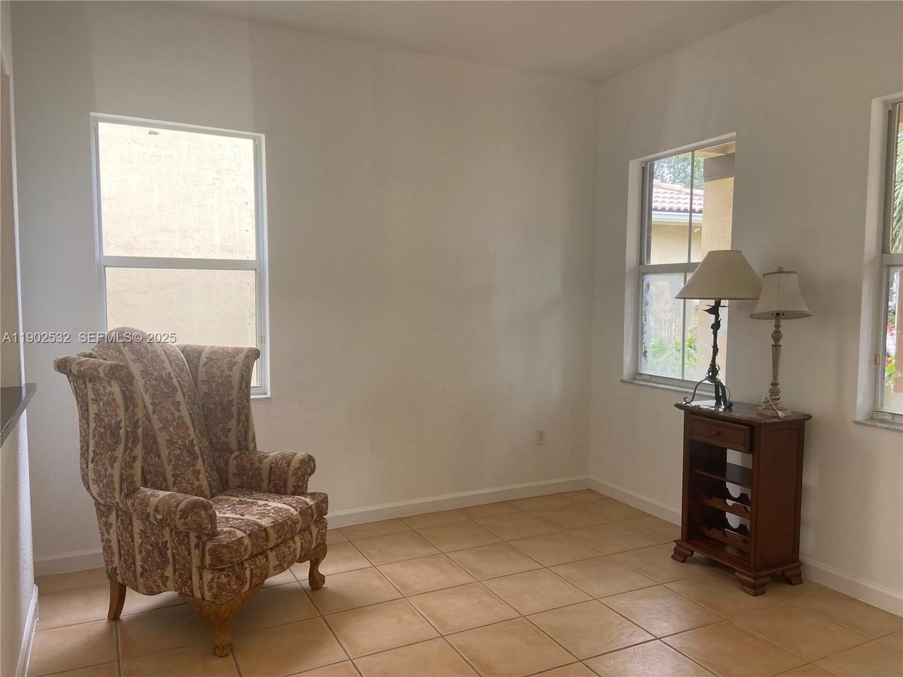 1522 Southeast 16th Avenue #1522 - Photo 5 of 22