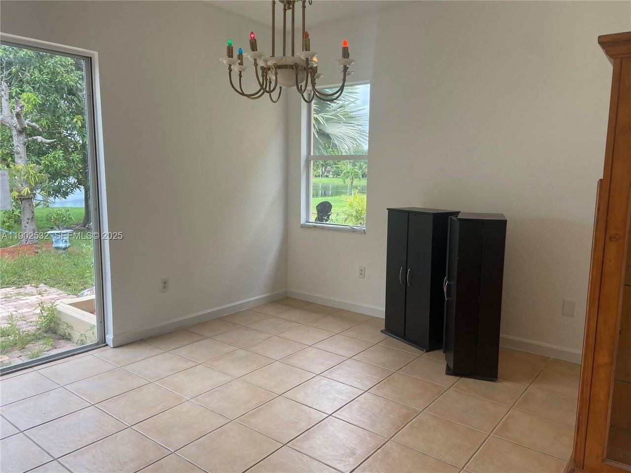 1522 Southeast 16th Avenue #1522 - Photo 6 of 22