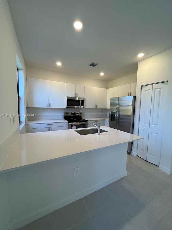 28660 Sw 134th Ct #28660 - Photo 2 of 12