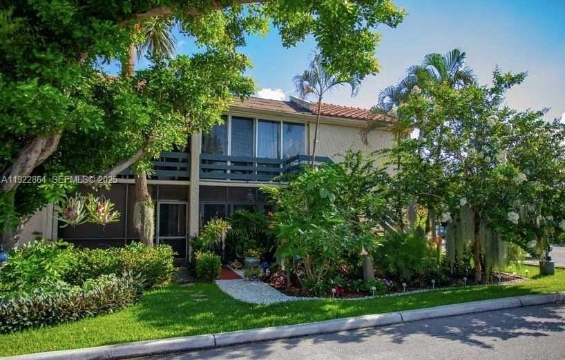 5234 Ne 6th Ave #B25 - Photo 3 of 19