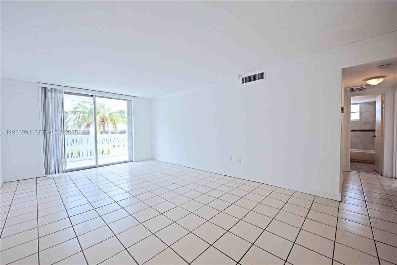 4142 Jefferson Avenue #2C - Photo 2 of 25