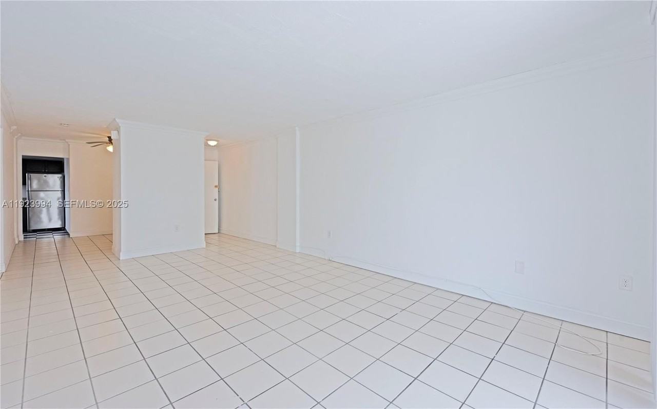 4142 Jefferson Avenue #2C - Photo 4 of 25