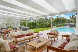 featured image of 801 Northeast 76th Street