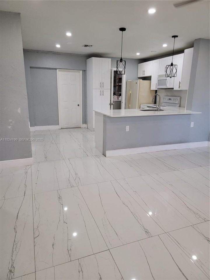 1710 Southwest 70th Way #1710 - Photo 2 of 9