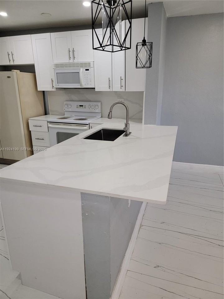 1710 Southwest 70th Way #1710 - Photo 7 of 9