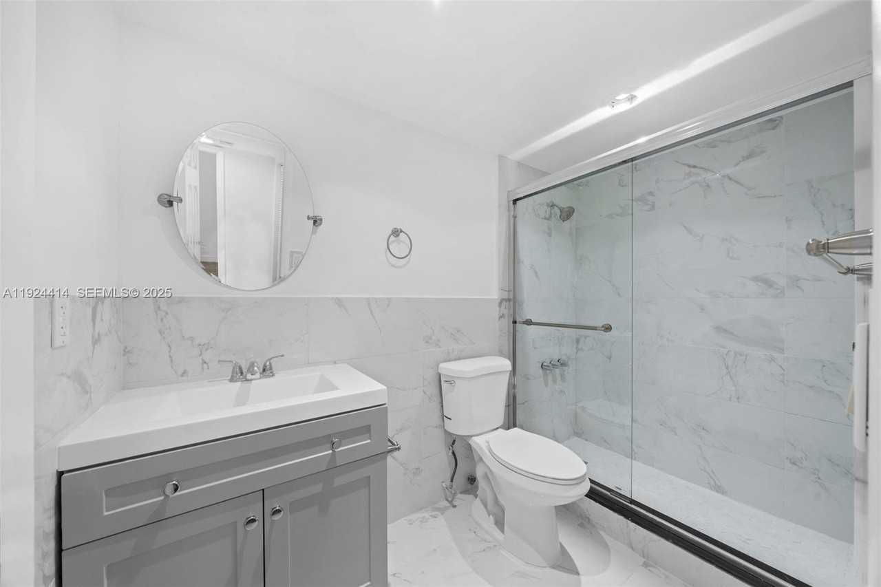 4335 Departures #405 - Photo 5 of 14