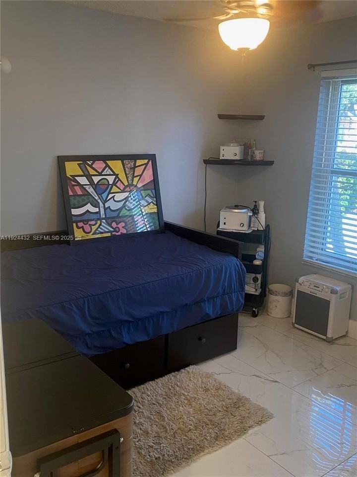 14046 S Cypress Cove Cir - Photo 4 of 39