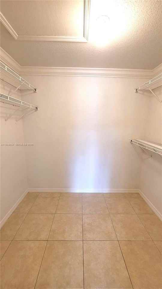 21472 Sw 89th Ct - Photo 7 of 20