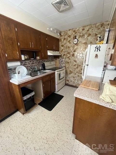 2 Wall St - Photo 3 of 8