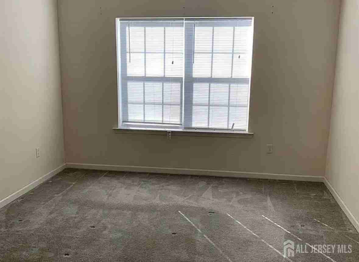 542 E Celebration Way - Photo 7 of 19