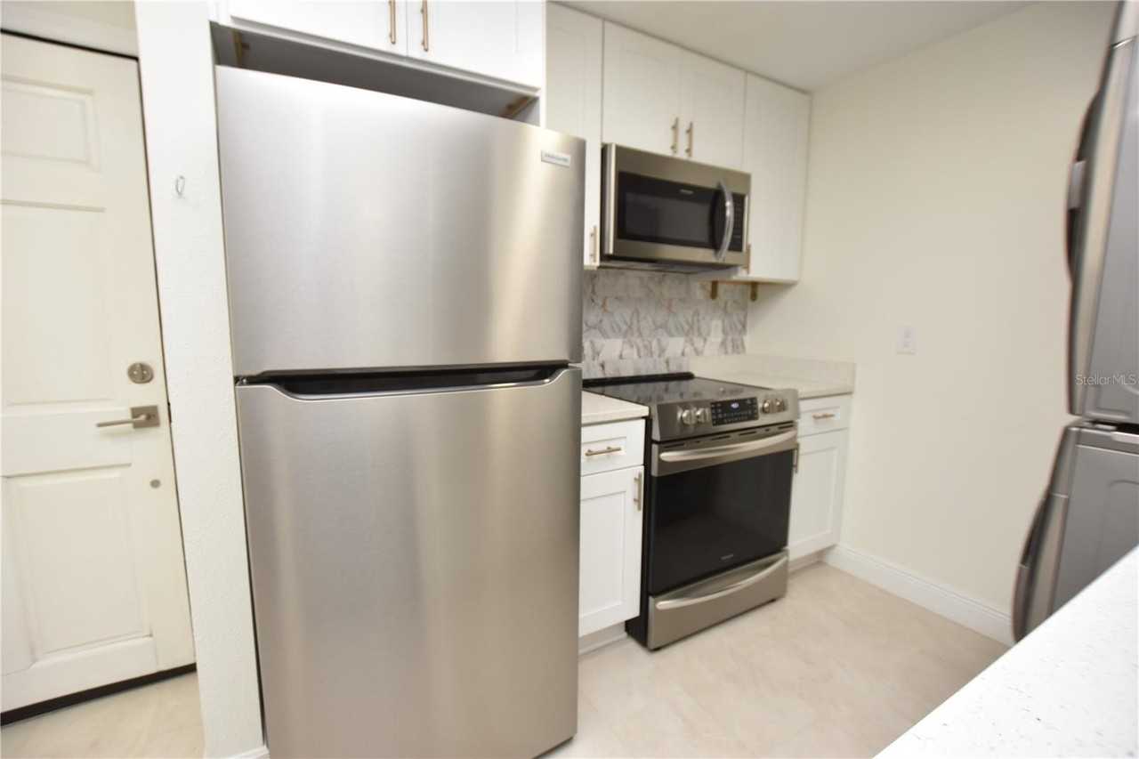 141 Fernery Rd #C6 - Photo 3 of 33