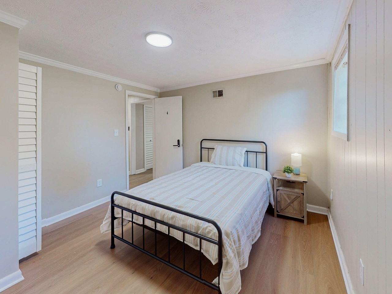 Orbit Circle - Photo 6 of 8