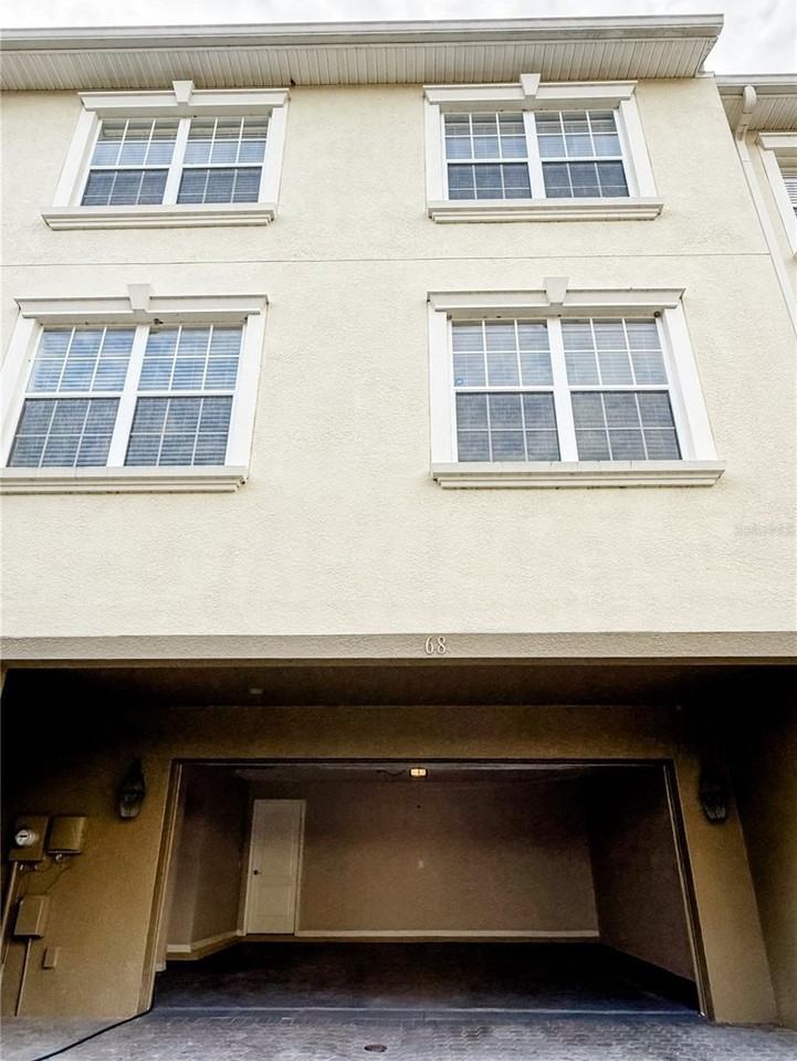 10144 Arbor Run Dr #68 - Photo 3 of 44