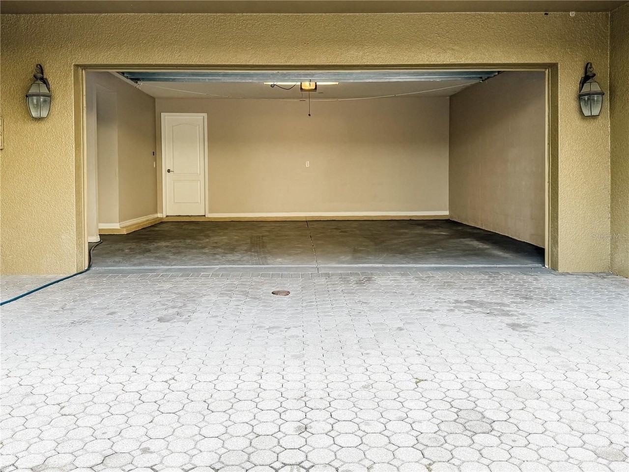 10144 Arbor Run Dr #68 - Photo 4 of 44