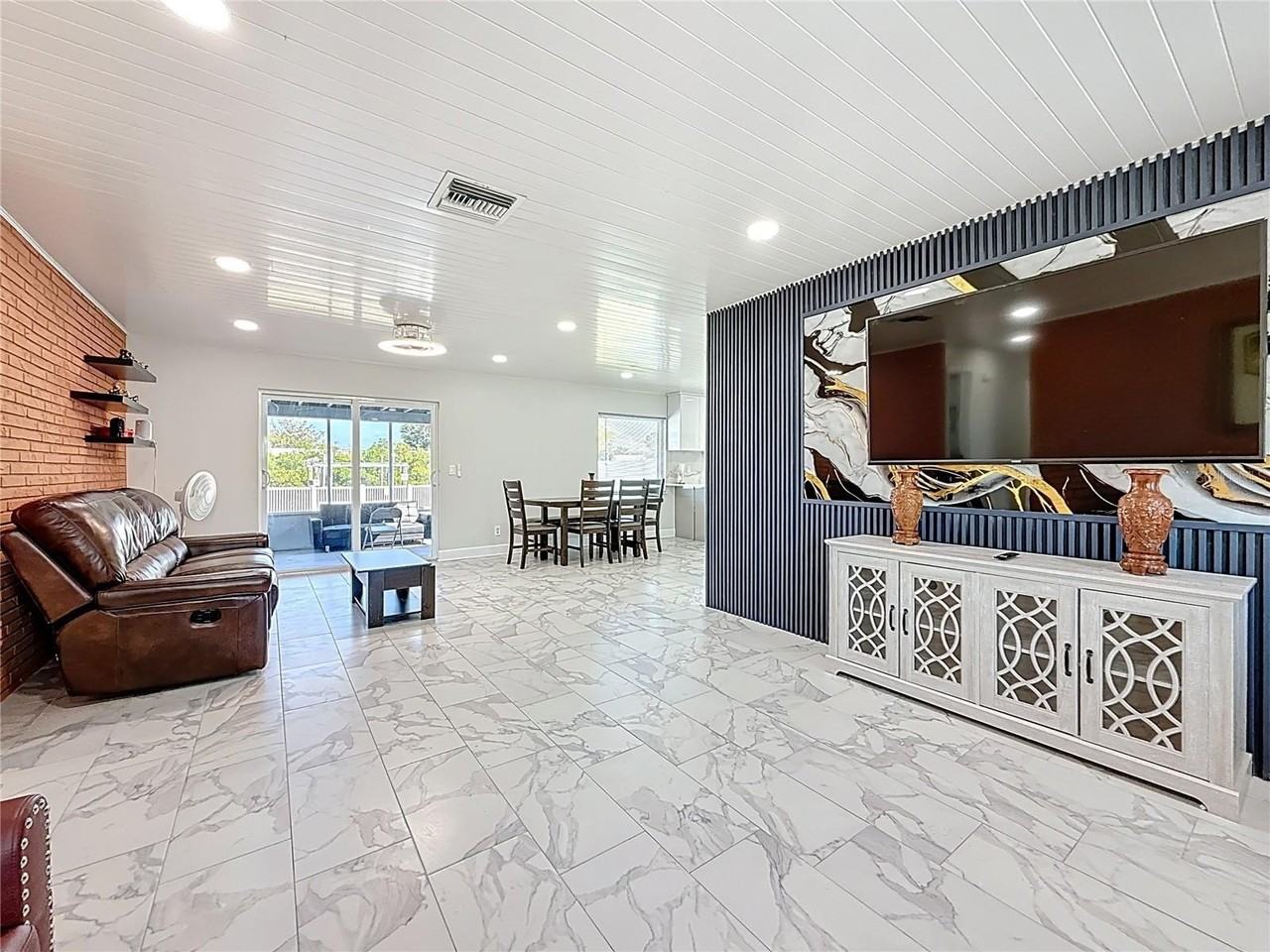 10709 Donbrese Ave - Photo 4 of 50