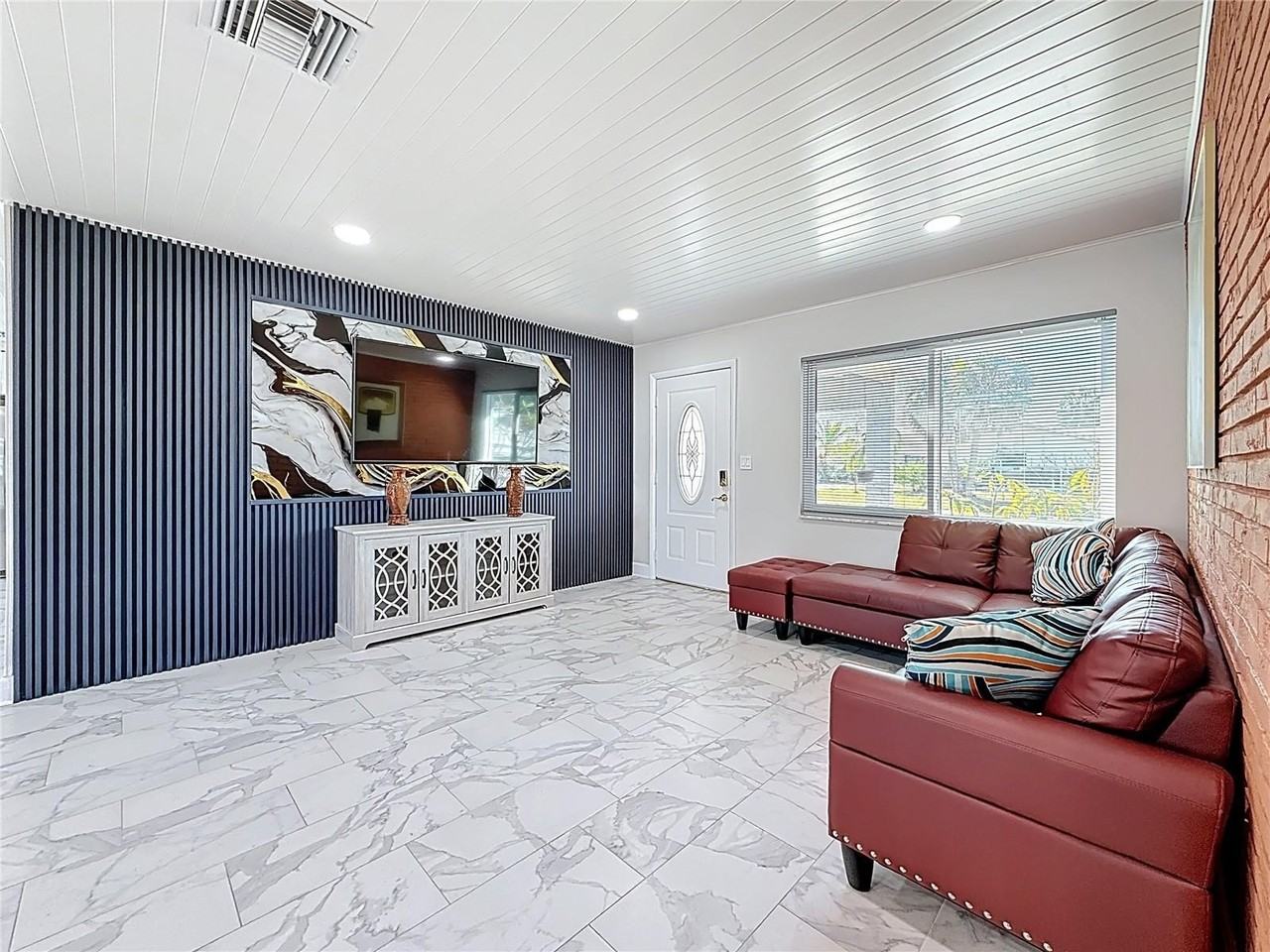 10709 Donbrese Ave - Photo 5 of 50