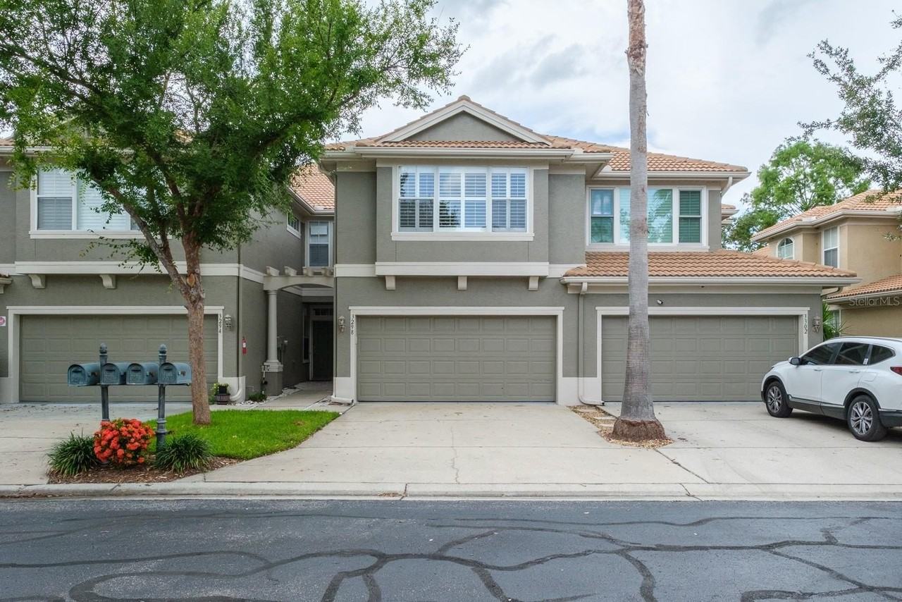 3298 Covered Bridge West