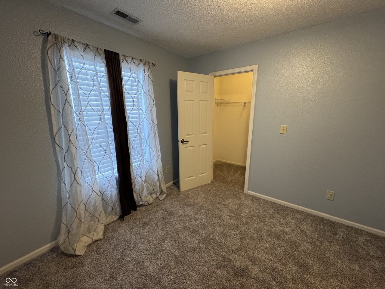 4631 W Smith Valley Rd - Photo 4 of 26