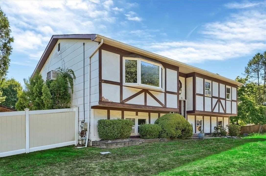 31 Gleason Drive - Photo 2 of 35