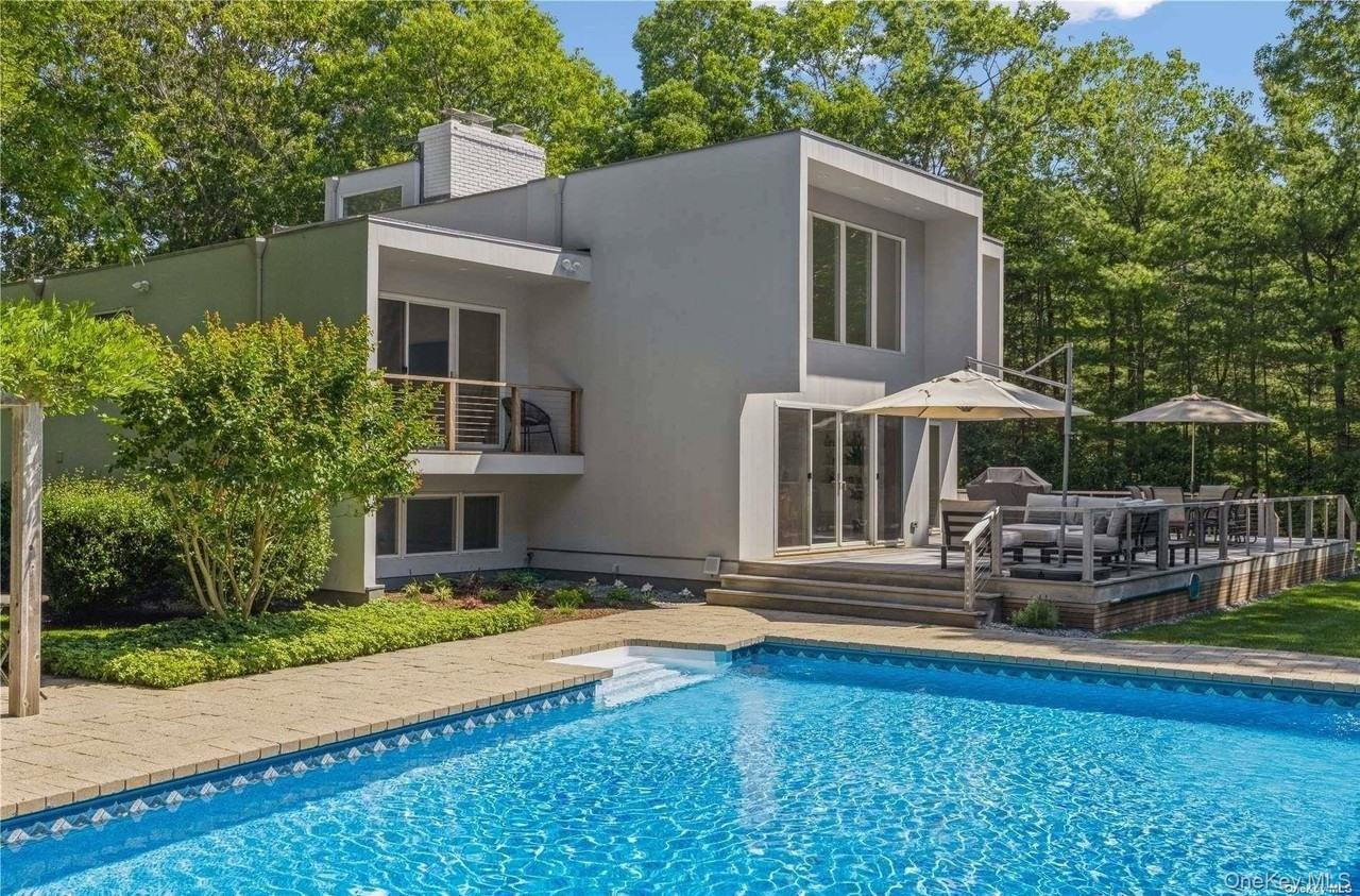 19 Woodland Way - Photo 2 of 22