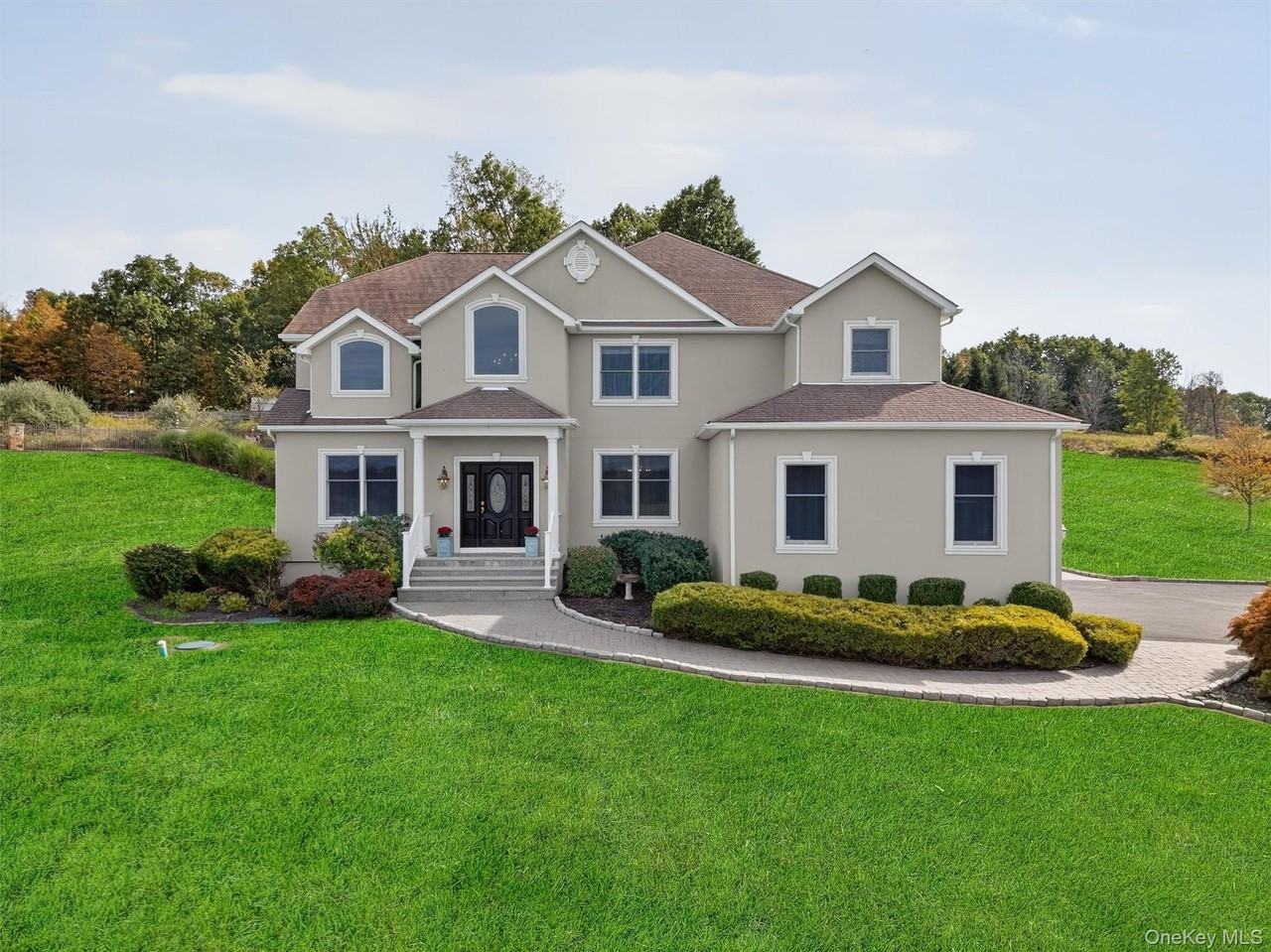 11 Dorian Way - Photo 3 of 40