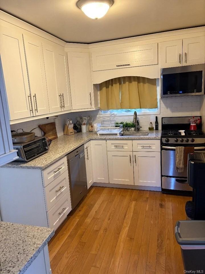 64 Tennessee Ave - Photo 4 of 16