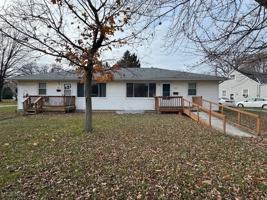 featured image of 1612 Maple Drive