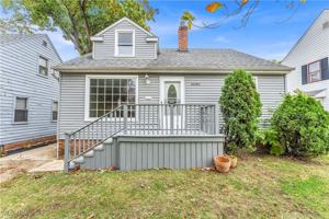 featured image of 20160 Beachview Drive