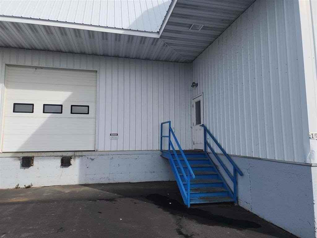 1901 Karau Dr - Photo 2 of 7