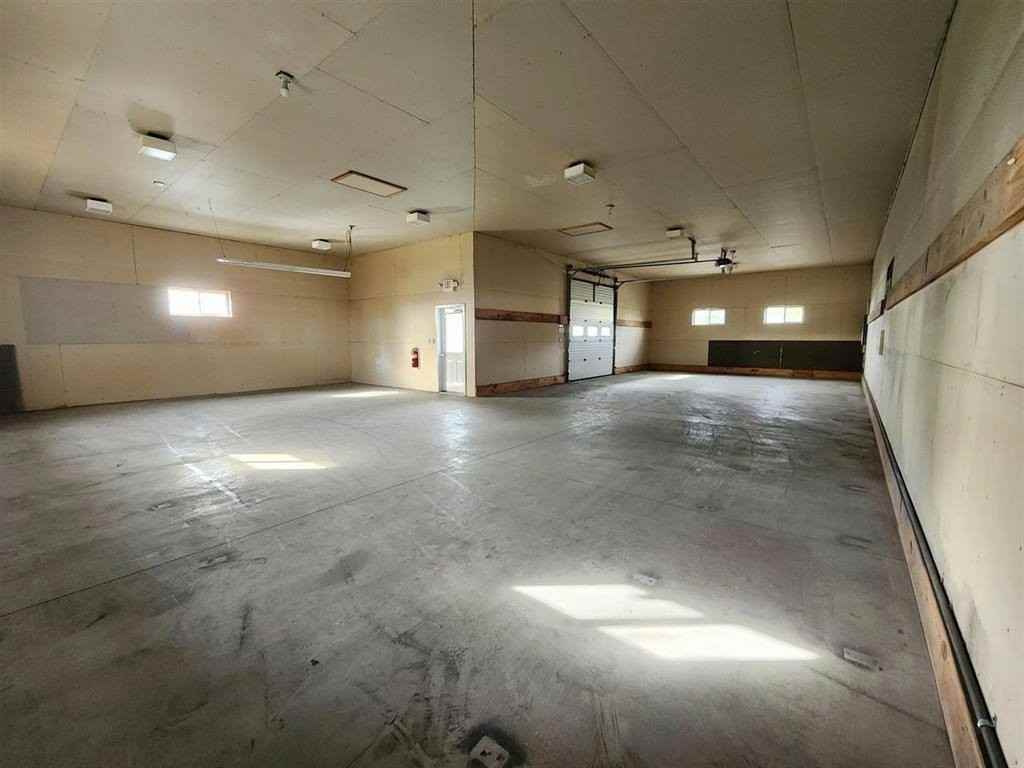 1901 Karau Dr - Photo 3 of 7