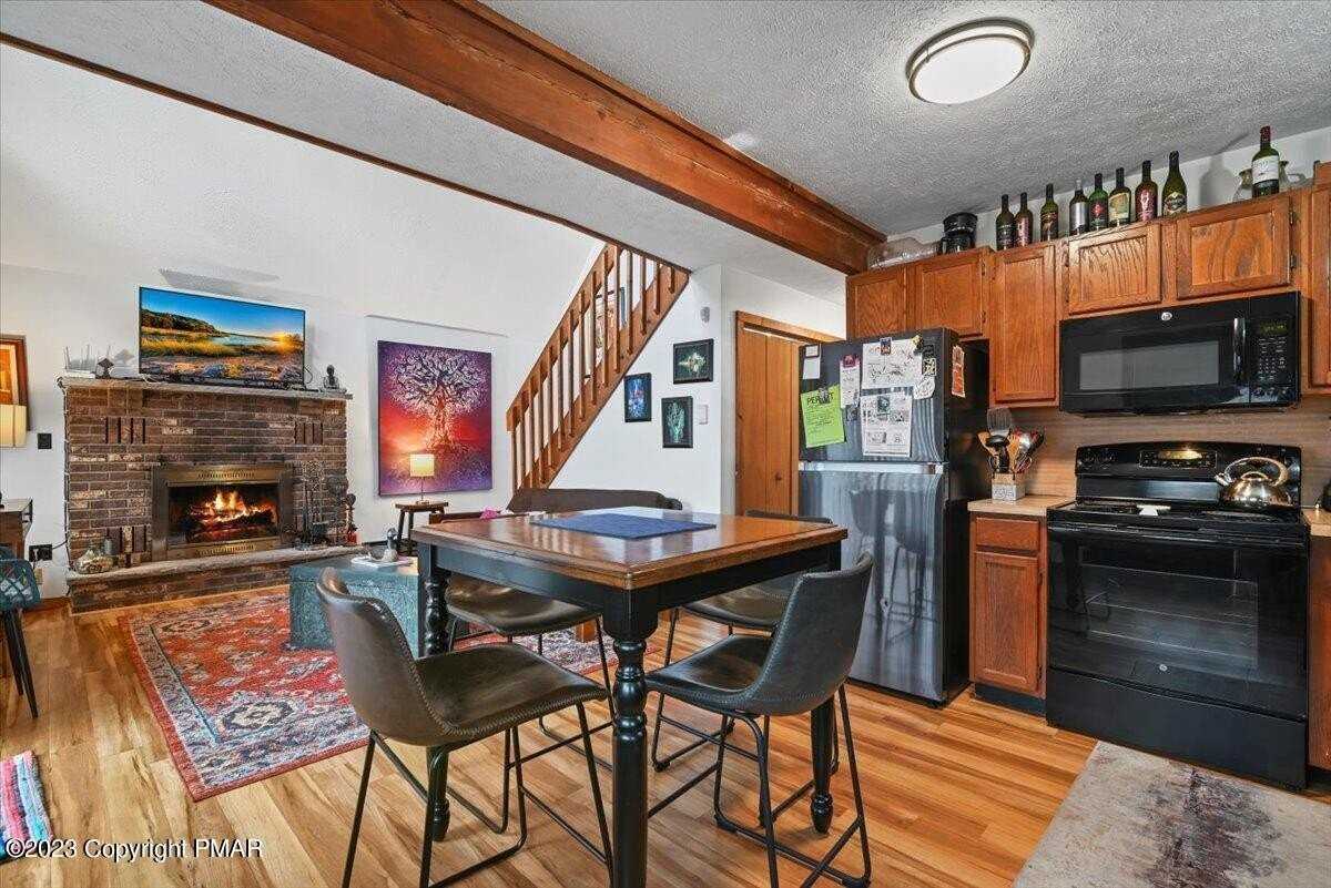 250 Brentwood Dr - Photo 7 of 44