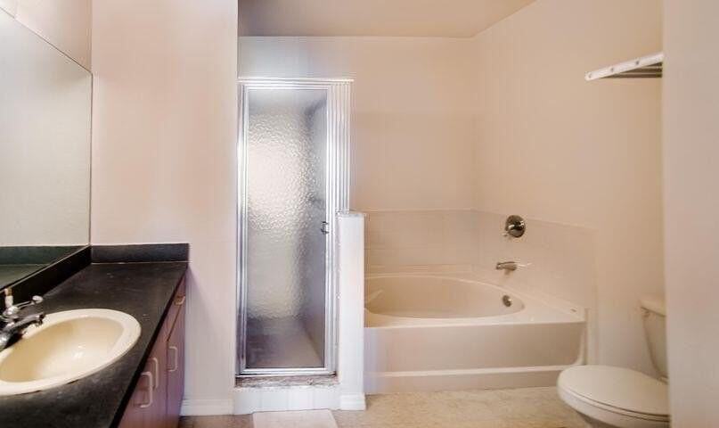 118 Southwest Peacock Boulevard #10-202 - Photo 6 of 11