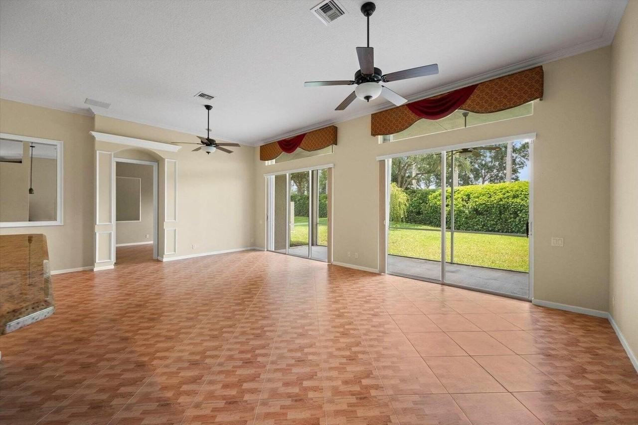 9819 Mantova Drive - Photo 2 of 24