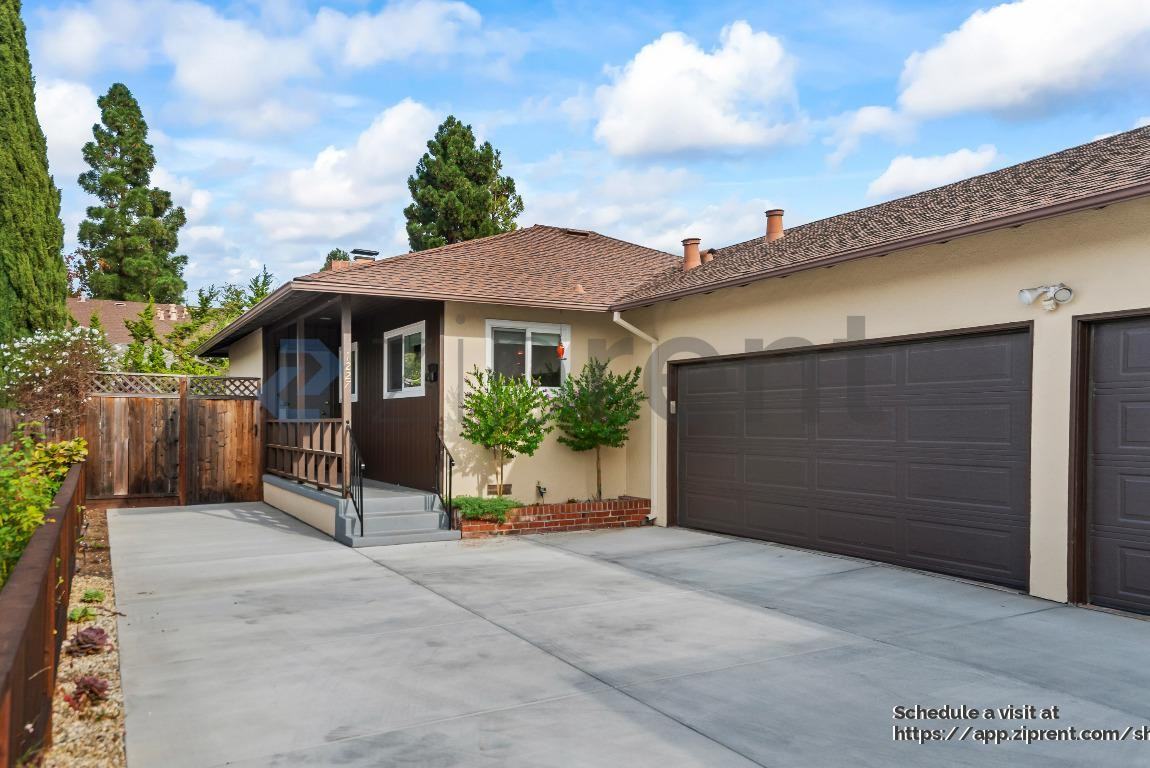 1227 Maple Street - Photo 2 of 33
