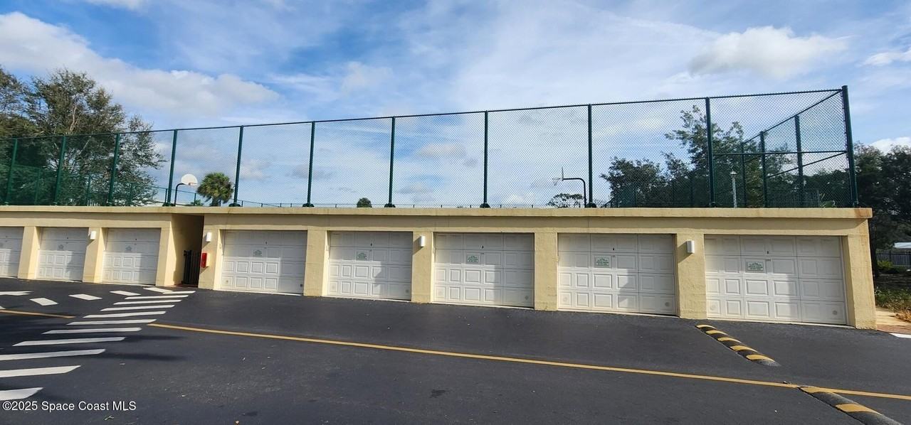 134 Starboard Ln Apt 202 #202 - Photo 2 of 38