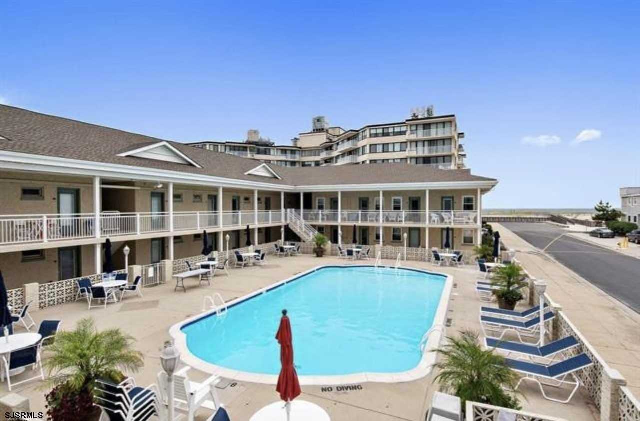 1600 Atlantic Ave - Photo 2 of 12