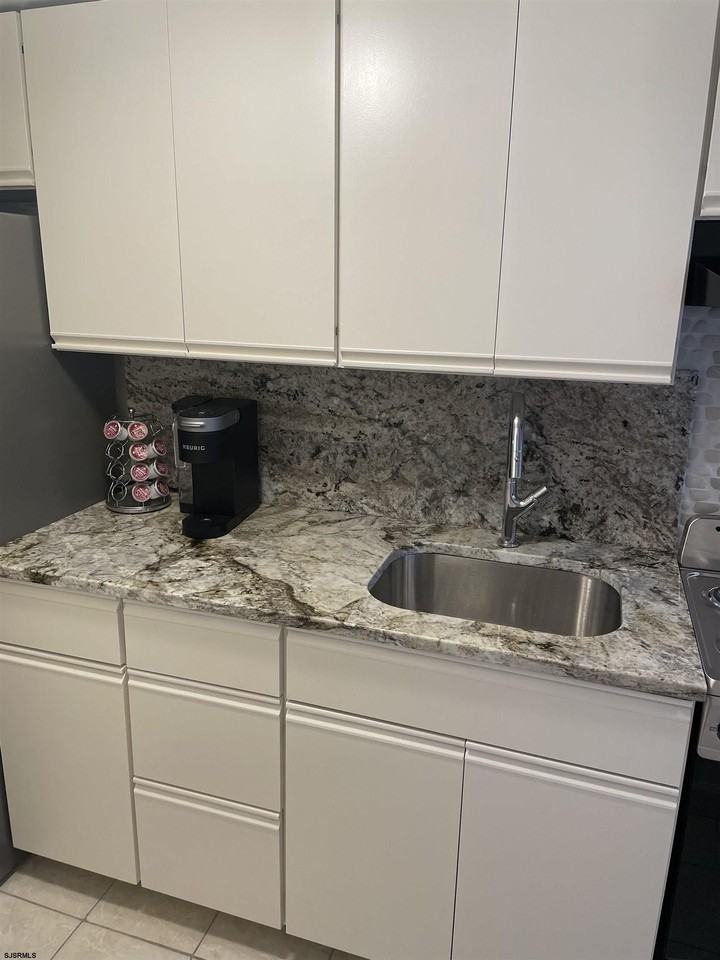 1600 Atlantic Ave - Photo 7 of 12