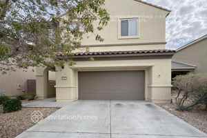 featured image of 2425 Rue Royale Street