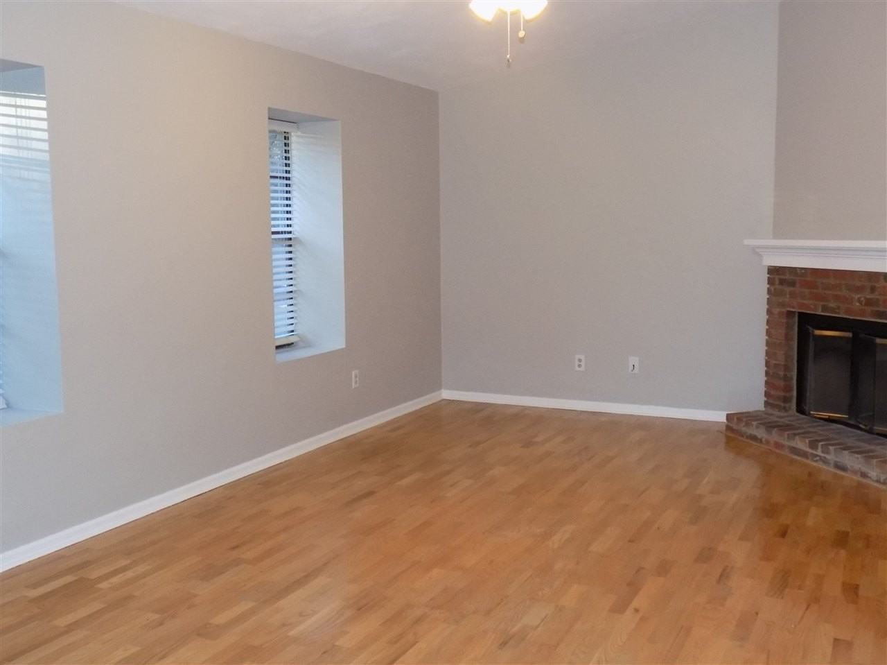 133 Whetherbine Way W - Photo 5 of 22