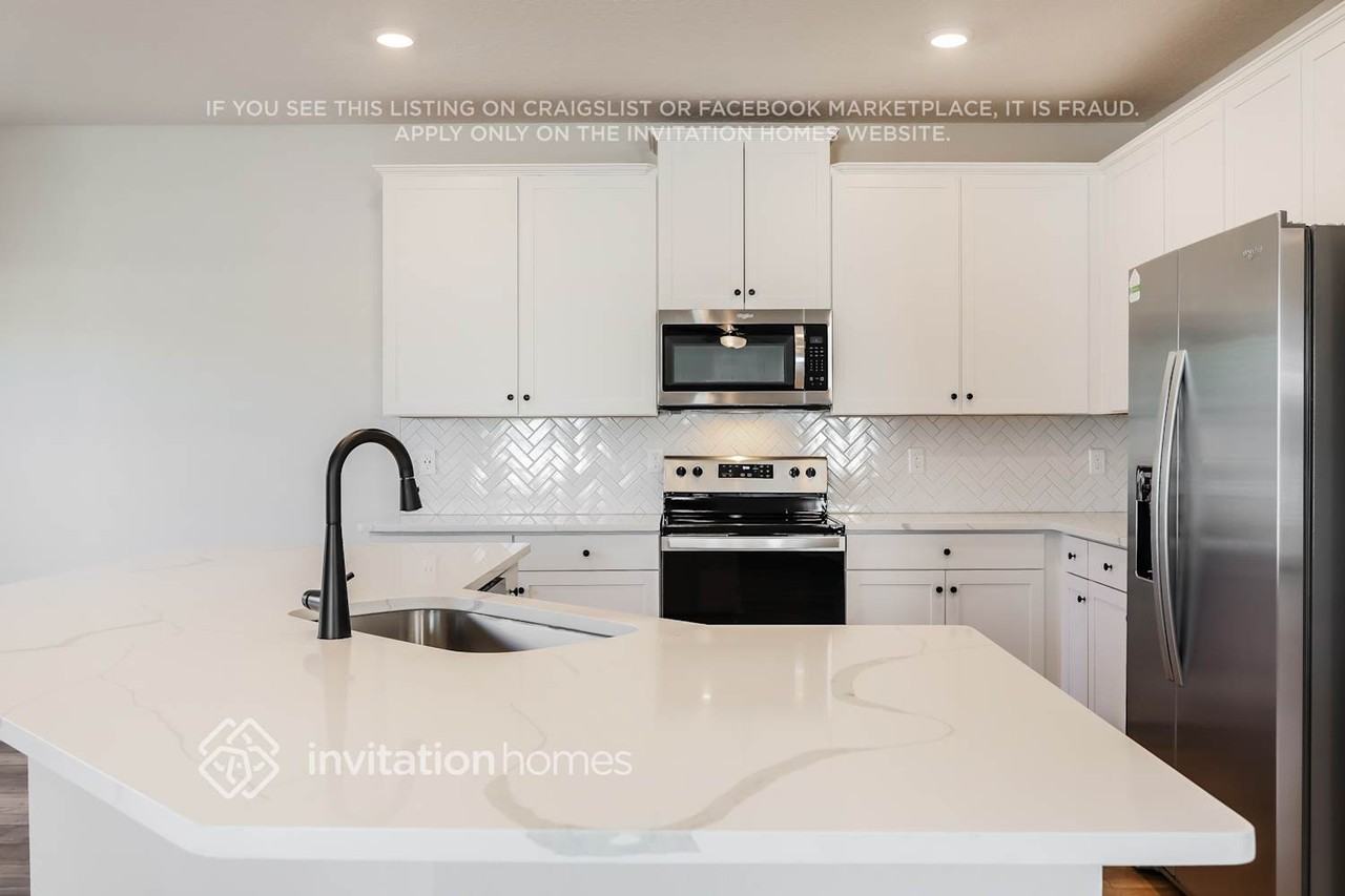 59 Shallow Bay Ct - Photo 7 of 17