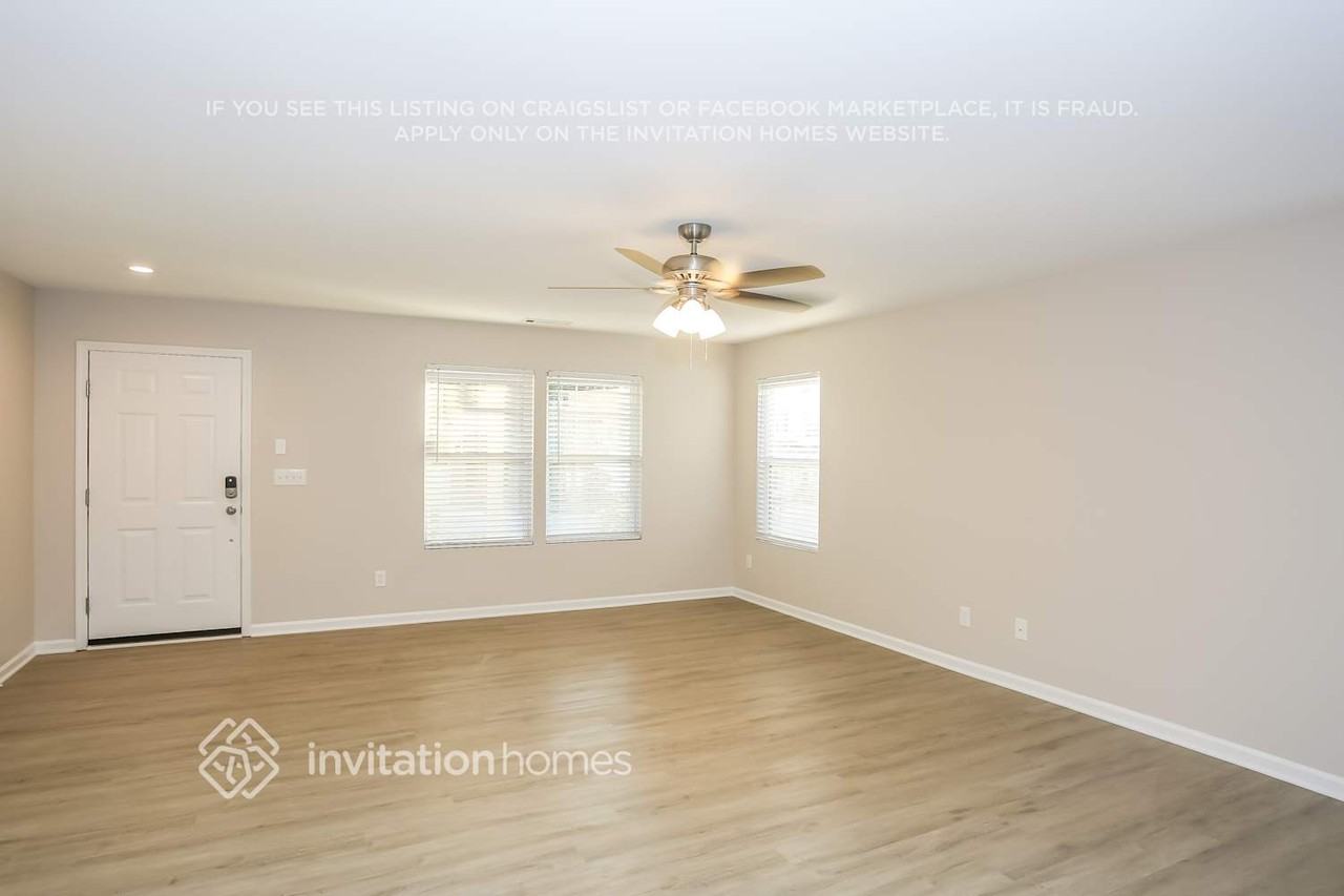 110 Louden Dr - Photo 4 of 16