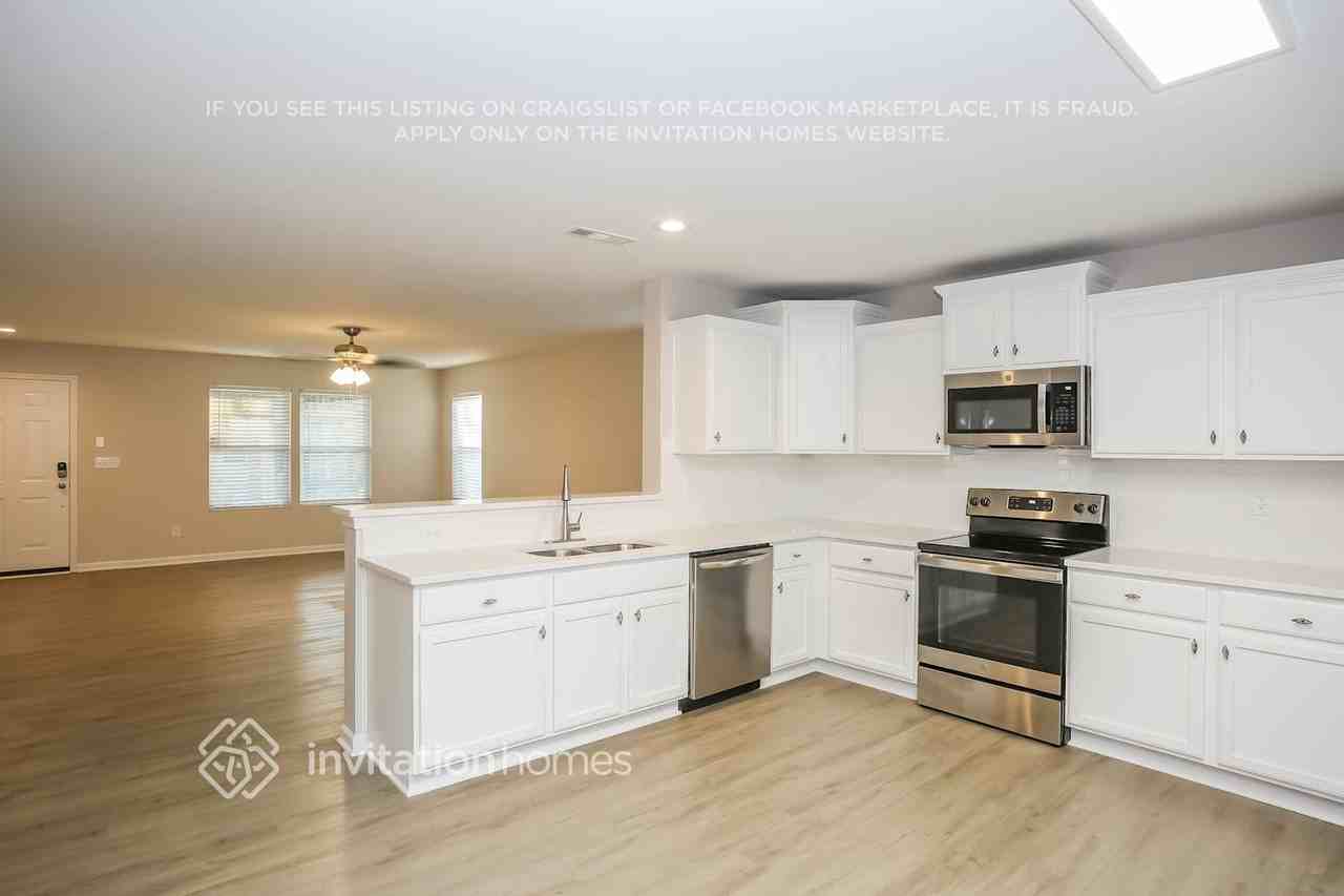 110 Louden Dr - Photo 7 of 16