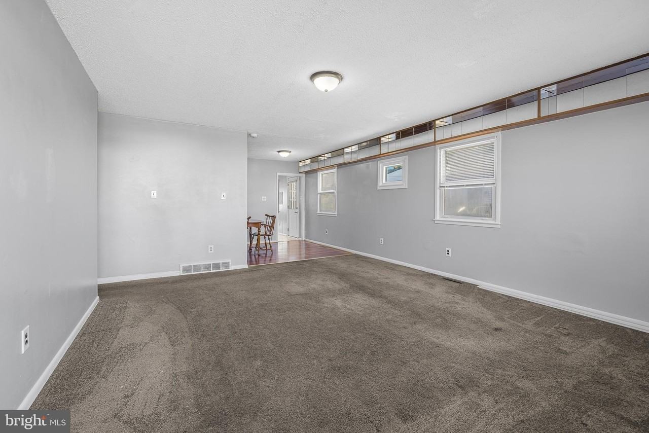 816 Lincoln Street - Photo 7 of 37