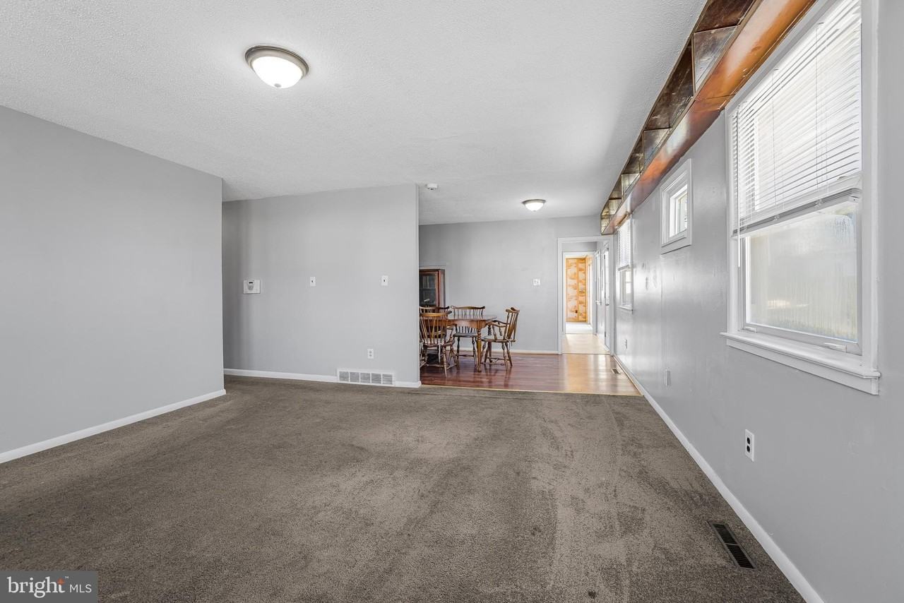 816 Lincoln Street - Photo 5 of 37