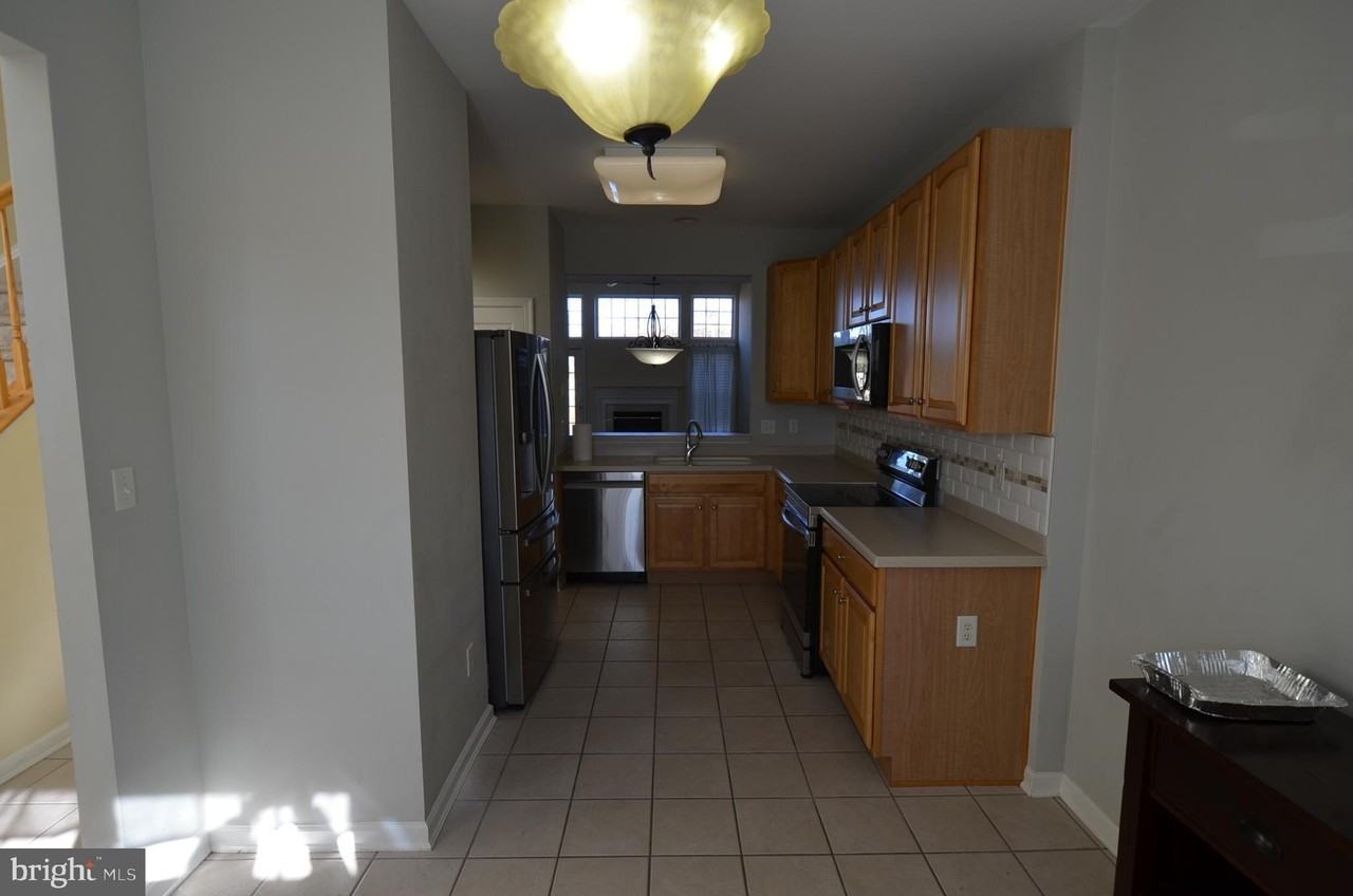 25835 Teal Court - Photo 4 of 24