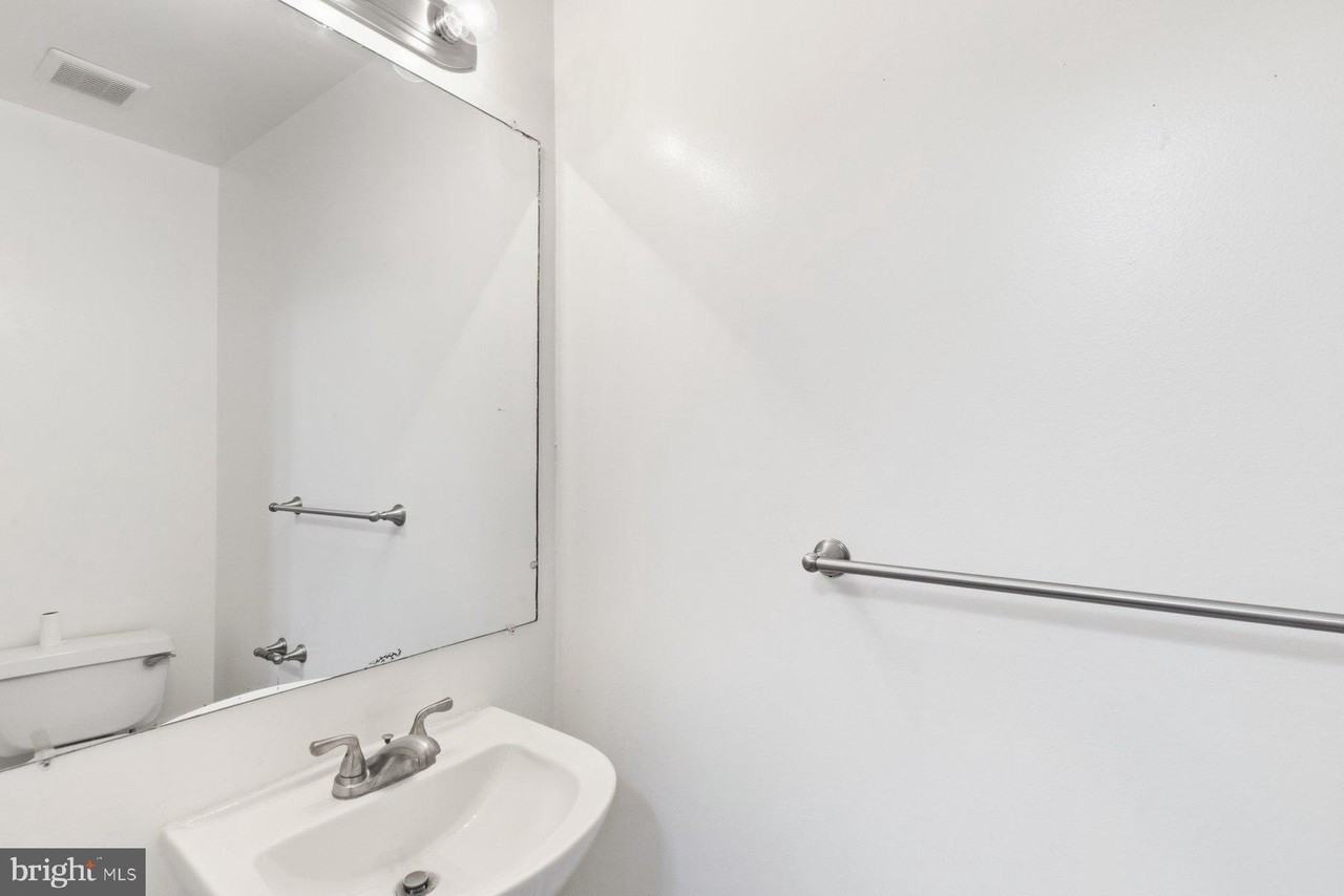 3507 Corn Stream Rd - Photo 7 of 25