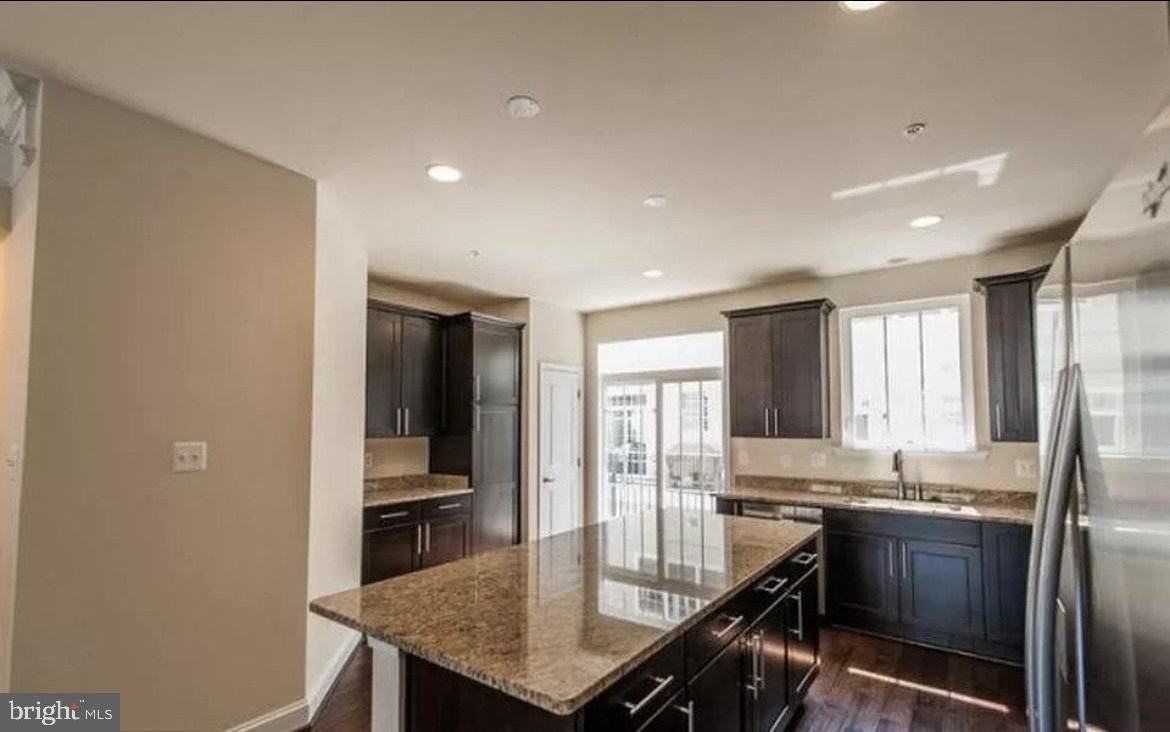 44 Linden Pl - Photo 5 of 16