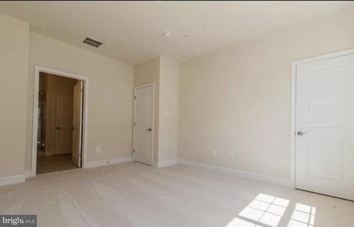 44 Linden Pl - Photo 6 of 16